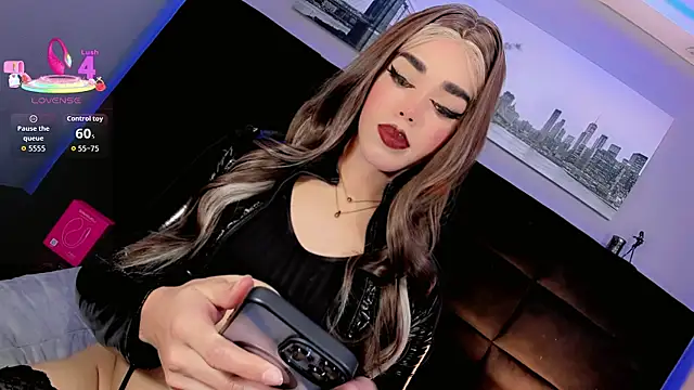 Snapshot of Baby-Isa chatting on 12/02/25, 06:30 Baby-Isa online show from 12/02/25, 06:30