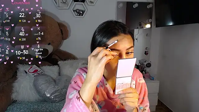 Snapshot of channel-rose1 chatting on 11/03/25, 12:28 channel-rose1 online show from 11/03/25, 12:28