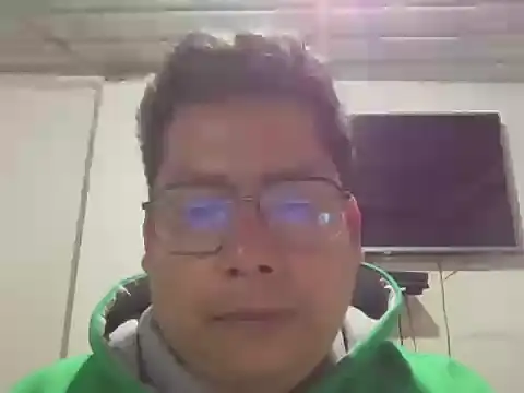 Snapshot of Napoleon246 chatting on 10/05/25, 11:24 Napoleon246 online show from 10/05/25, 11:24