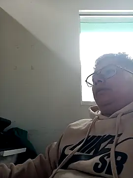 Snapshot of Napoleon246 chatting on 10/24/25, 02:02 Napoleon246 online show from 10/24/25, 02:02