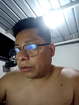 Snapshot of Napoleon246 chatting on 10/26/25, 01:11 Napoleon246 online show from 10/26/25, 01:11