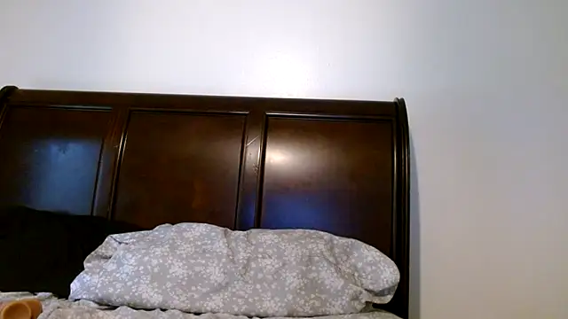 Snapshot of carlithefreak chatting on 10/17/25, 09:17 carlithefreak online show from 10/17/25, 09:17