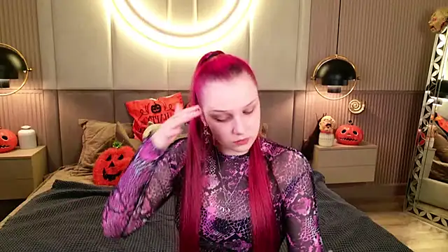 Wilda Foster online show from 10/20/25, 10:38