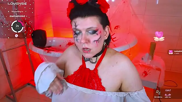 bluelunaray online show from 10/18/25, 03:57