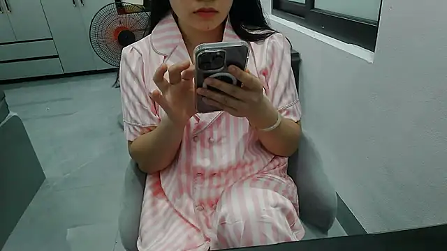 Emachiii online show from 05/07/26, 01:05