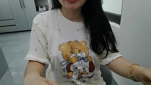 Emachiii online show from 05/24/26, 01:43