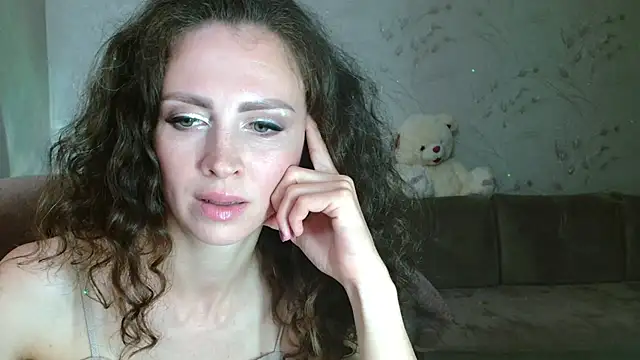 Amber Carrol online show from 06/04/26, 08:15