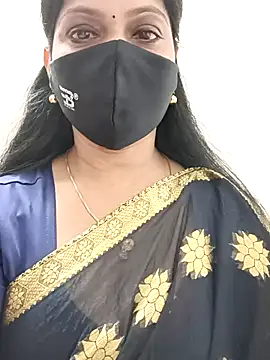 Snapshot of shivani27 chatting on 09/30/25, 04:45 shivani27 online show from 09/30/25, 04:45