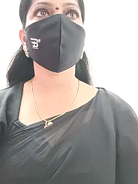 Snapshot of shivani27 chatting on 10/09/25, 07:39 shivani27 online show from 10/09/25, 07:39