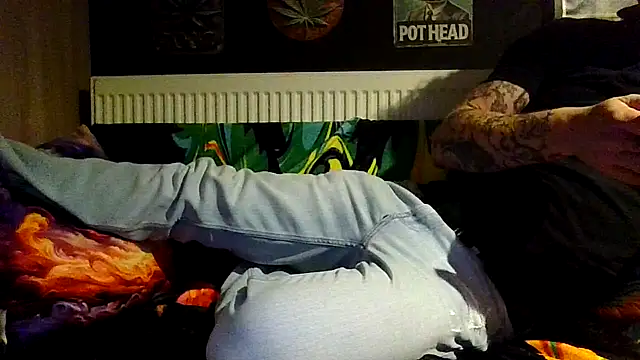 Flash0910 online show from 10/20/25, 10:43