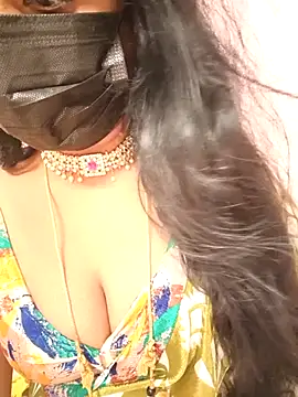 Snapshot of sana-99 chatting on 10/24/25, 05:59 sana-99 online show from 10/24/25, 05:59