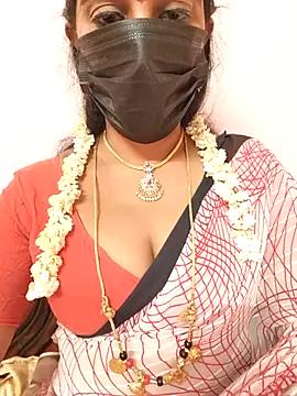 Snapshot of sana-99 chatting on 11/07/25, 01:11 sana-99 online show from 11/07/25, 01:11