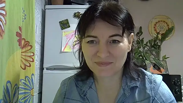 Krystal 82 online show from 11/16/25, 07:41