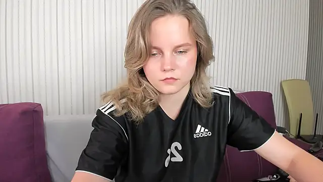 milalapka online show from 09/18/25, 10:06