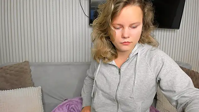 milalapka online show from 10/11/25, 06:12