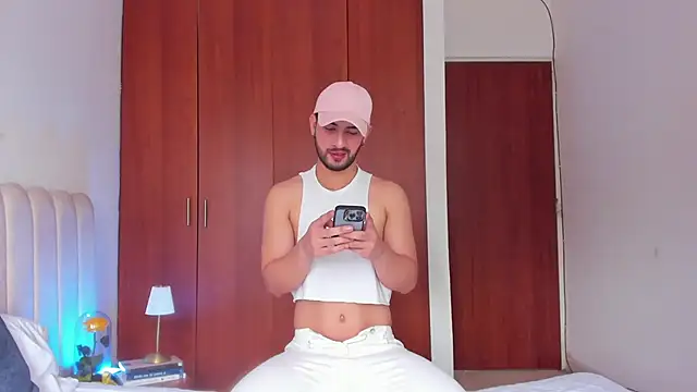 Snapshot of Dark_beauty2 chatting on 10/08/25, 03:53 Dark beauty2 online show from 10/08/25, 03:53