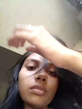 queen girl  online show from 09/29/25, 05:34