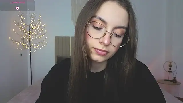Real cutie1 online show from 05/08/26, 12:54