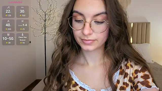 Real cutie1 online show from 07/28/26, 03:43