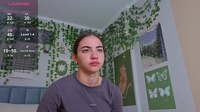 Snapshot of Ashley_Pierce chatting on 11/06/25, 04:13 Ashley Pierce online show from 11/06/25, 04:13