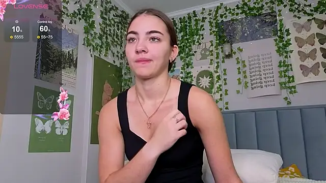 Snapshot of Ashley_Pierce chatting on 12/01/25, 04:06 Ashley Pierce online show from 12/01/25, 04:06