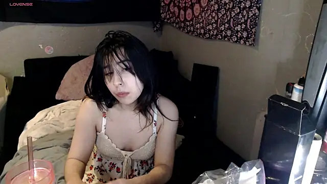 London Ray online show from 11/07/25, 07:41