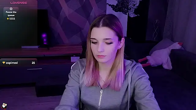 Sandy Belle online show from 10/28/25, 07:16