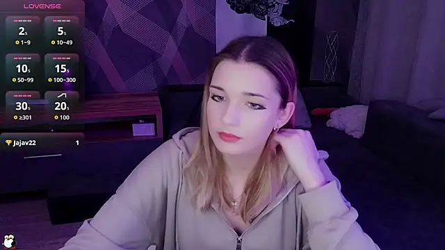 Snapshot of Sandy_Belle chatting on 11/06/25, 09:37 Sandy Belle online show from 11/06/25, 09:37