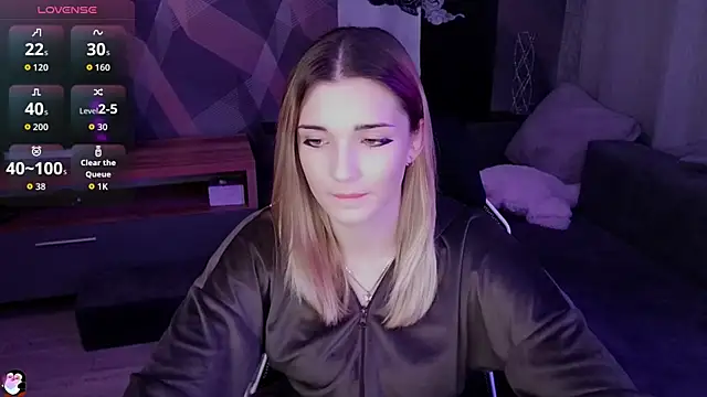 Snapshot of Sandy_Belle chatting on 11/13/25, 07:46 Sandy Belle online show from 11/13/25, 07:46