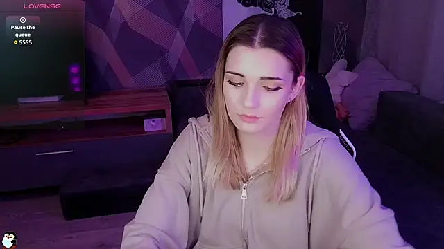 Snapshot of Sandy_Belle chatting on 11/14/25, 05:33 Sandy Belle online show from 11/14/25, 05:33