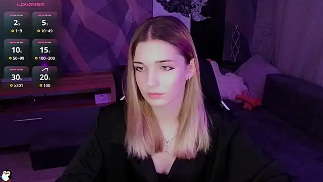 Snapshot of Sandy_Belle chatting on 11/21/25, 09:13 Sandy Belle online show from 11/21/25, 09:13