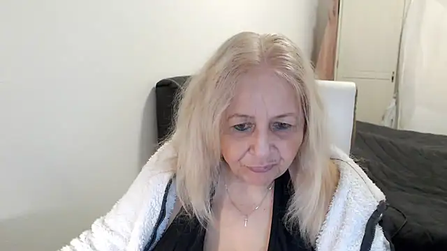 SusiLifeXXX online show from 05/20/26, 08:04