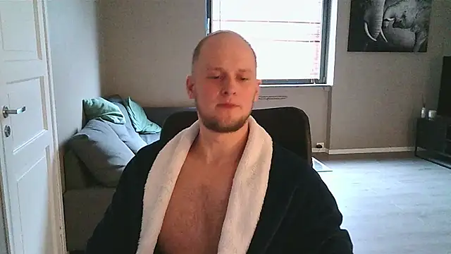 Snapshot of Dartanjanas13 chatting on 09/21/25, 09:11 Dartanjanas13 online show from 09/21/25, 09:11