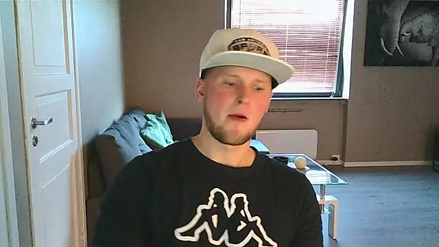 Snapshot of Dartanjanas13 chatting on 09/24/25, 03:26 Dartanjanas13 online show from 09/24/25, 03:26