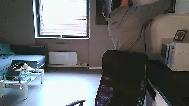 Snapshot of Dartanjanas13 chatting on 10/04/25, 11:52 Dartanjanas13 online show from 10/04/25, 11:52