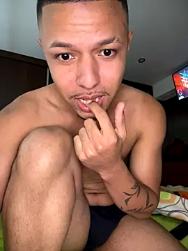 Snapshot of Mlkrrp chatting on 09/24/25, 12:03 Mlkrrp online show from 09/24/25, 12:03