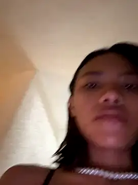 Snapshot of Nia_Desire chatting on 09/26/25, 07:01 Nia Desire online show from 09/26/25, 07:01