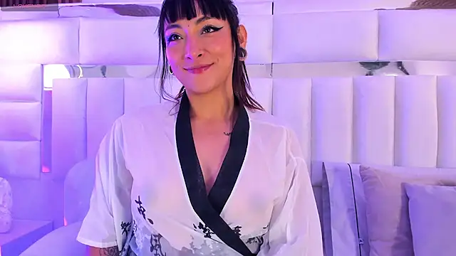 im kasumi online show from 10/21/25, 01:56