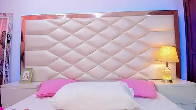 KarinaGomezxxx online show from 10/03/25, 03:53