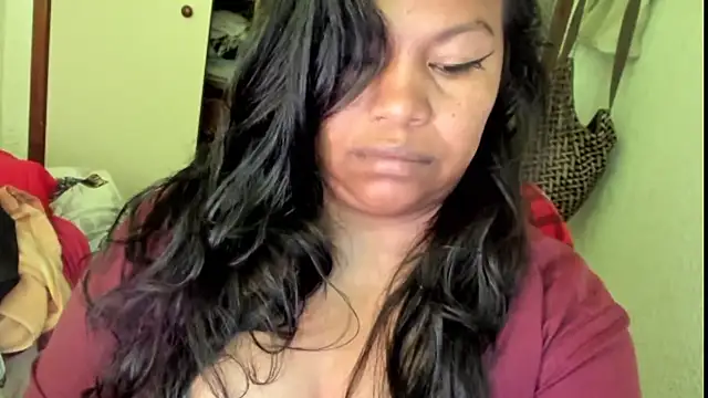 ebonylouissexyhot online show from 09/15/25, 08:20