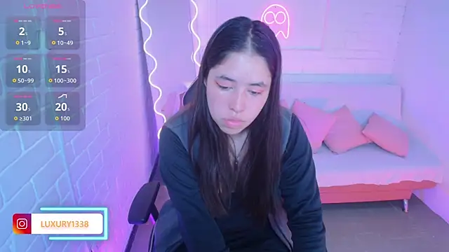 Luaxury tay online show from 09/13/25, 03:28