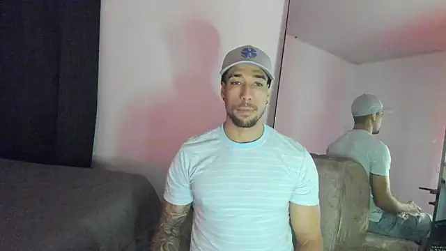 ThiagoLugo online show from 10/11/25, 01:49