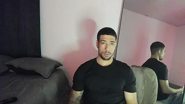 ThiagoLugo online show from 10/13/25, 02:22