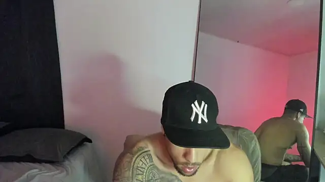 ThiagoLugo online show from 10/25/25, 02:52