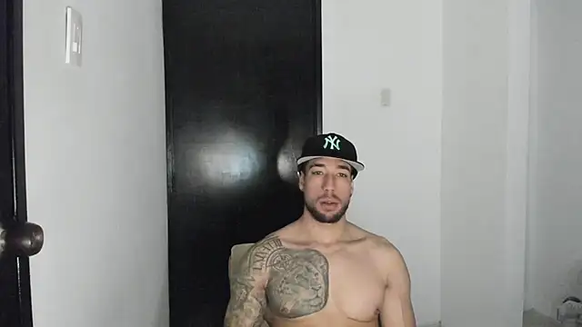 ThiagoLugo online show from 07/17/26, 04:01
