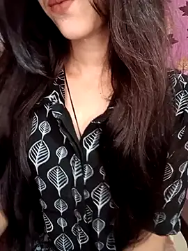 Queen Pooja7 online show from 09/17/25, 05:03