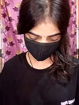 Queen Pooja7 online show from 10/08/25, 04:37