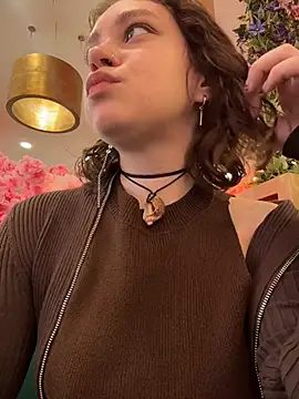 lucy-joy online show from 11/01/25, 08:16