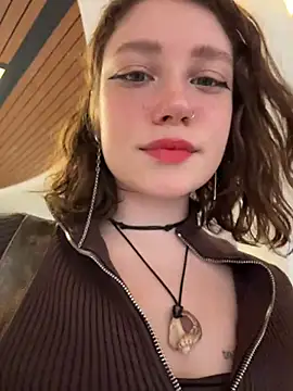 lucy-joy online show from 12/02/25, 10:09