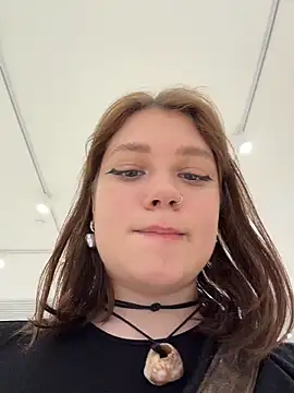 lucy-joy online show from 05/18/26, 09:15